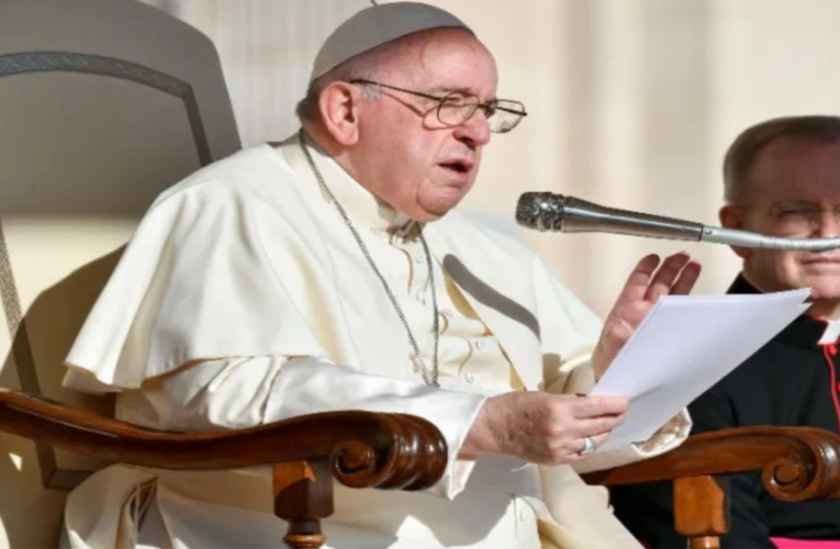 El papa urge a “evitar una catástrofe humanitaria en Gaza”