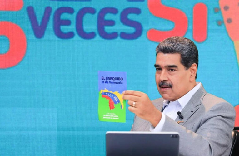 Maduro invita a participar en el simulacro del Referendo el 19N