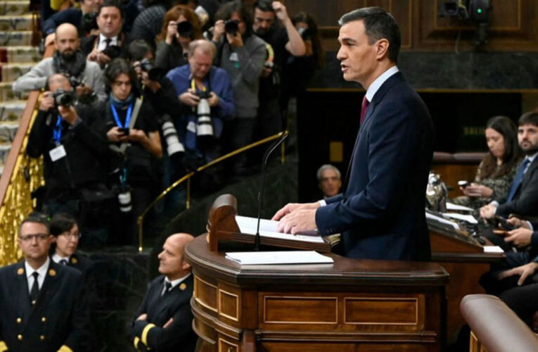 El nuevo Gobierno de Pedro Sánchez en España toma posesión