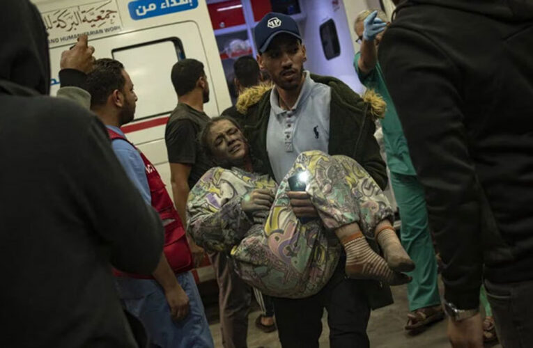 La OMS elabora planes para evacuar tres hospitales que sufren ataques en el norte de Gaza