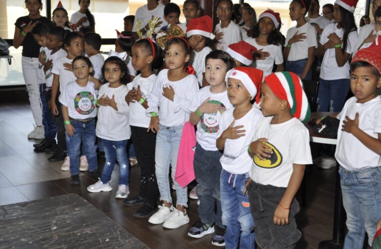 Fundación Mil y Un Motivos para Sonreír entregó regalos a niños guaireños