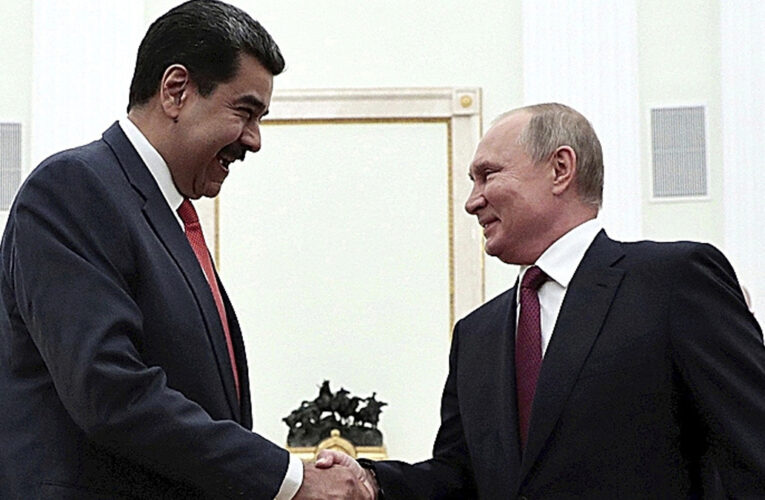Aplazan visita oficial de Maduro a Rusia