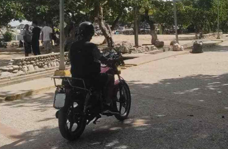 Control policial para los motorizados exigen comerciantes del Paseo Macuto