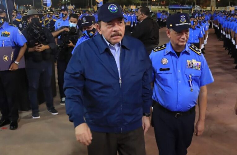 Daniel Ortega recrudece la persecución y arresta a otro Obispo y 6 sacerdotes católicos