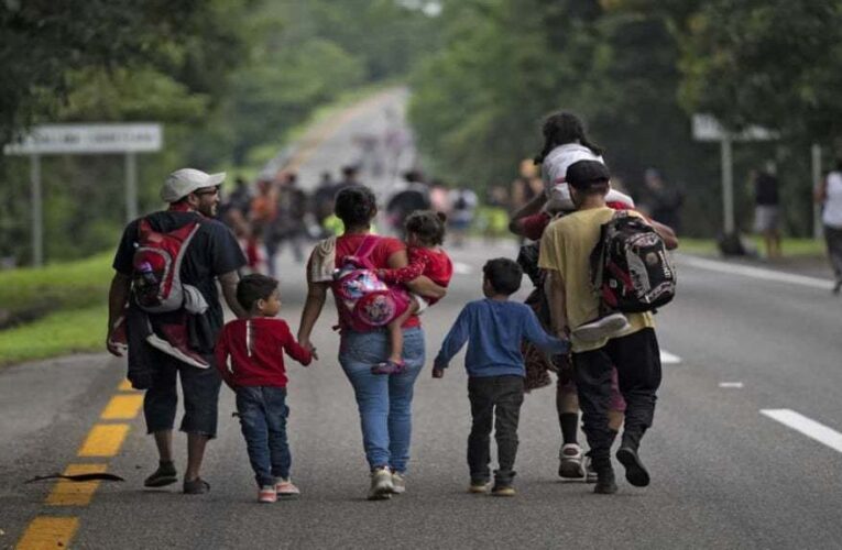 Migrantes venezolanos alistan caravana en México para ingresar a EE. UU. en Nochebuena