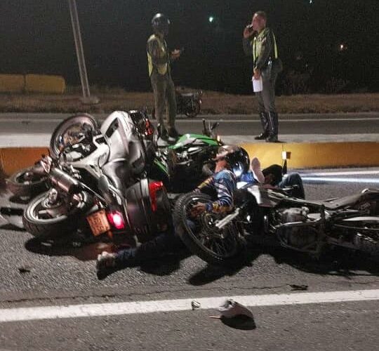 4 heridos dejó colisión entre motorizados en El Limón