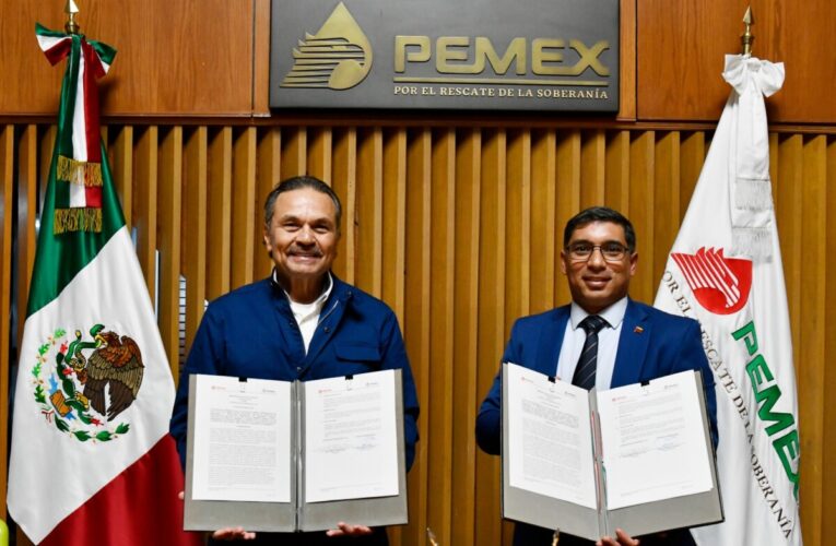 Venezuela y México firmaron acuerdo en materia petrolera