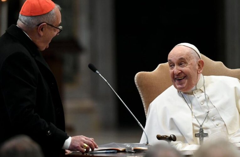 Papa Francisco: Hay que visitar a los padres y abuelos