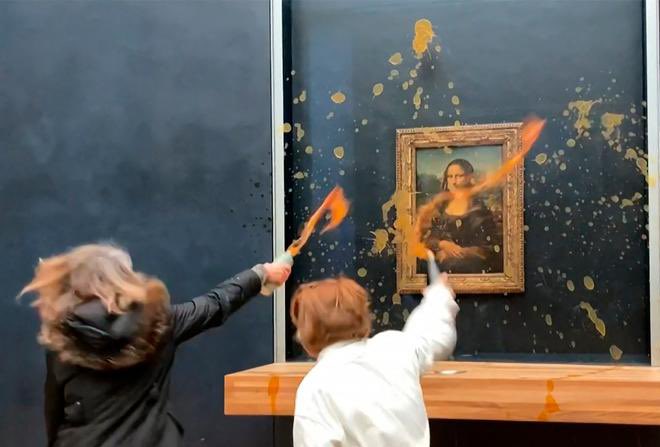 Ambientalistas arrojan sopa a la Mona Lisa en el Louvre