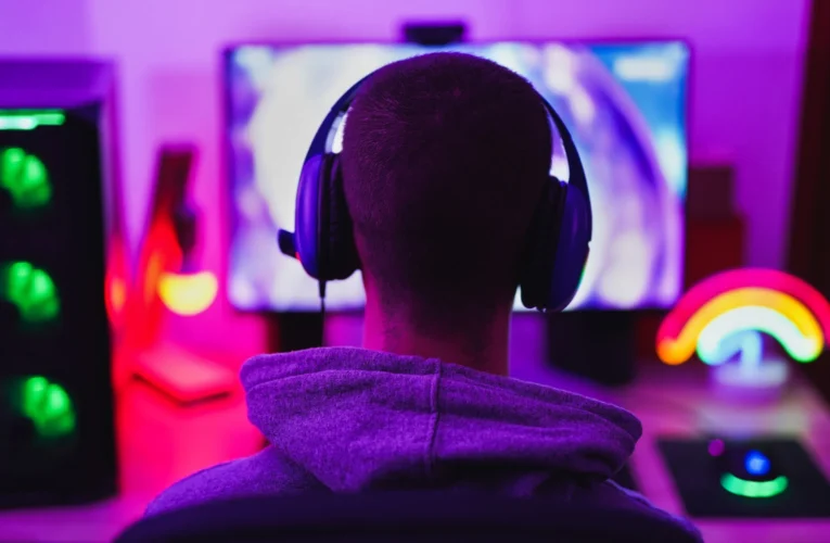 Estudio advierte de los problemas de oído en los jóvenes gamers