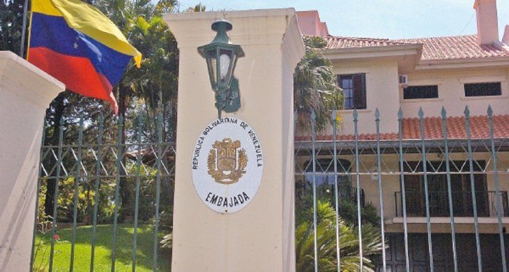 Embajada de Venezuela en Paraguay abre tras 5 años de ruptura diplomática