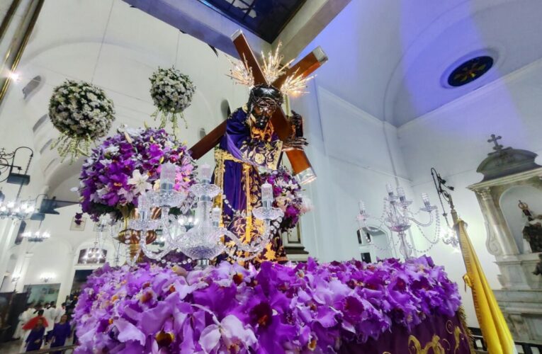 Más de 5.000 orquídeas recibió el Nazareno de San Pablo
