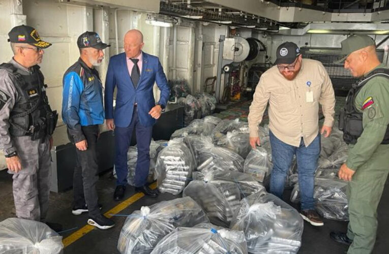Incautan 3.000 kilos de cocaína en acción conjunta Francia-Venezuela