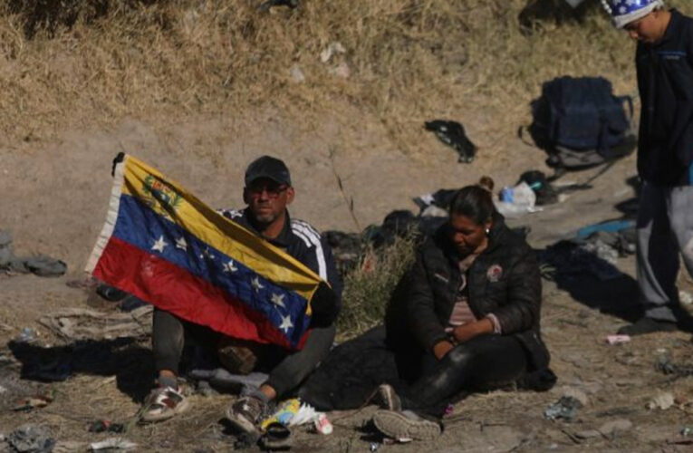 Piden a gobiernos políticas de protección a migrantes venezolanos