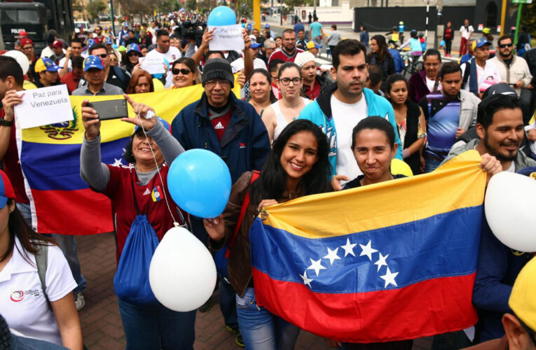 Migrantes venezolanos impulsan economías de países sudamericanos