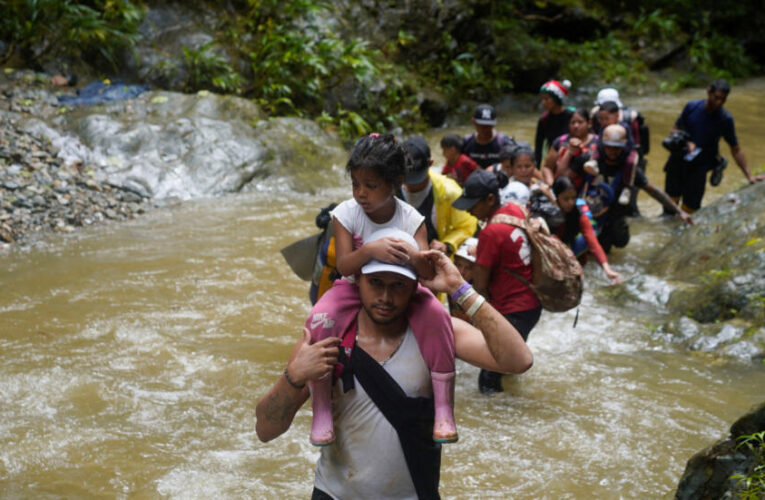 Miles de venezolanos entre los 101.000 migrantes que han cruzado el Darién este 2024