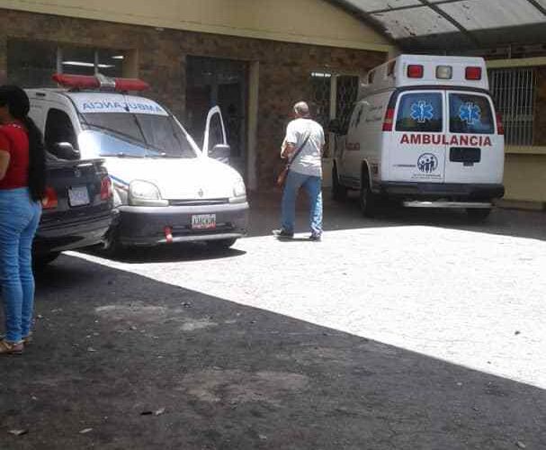 Pacientes del Seguro de La Guaira obligados a traer sus kits médicos
