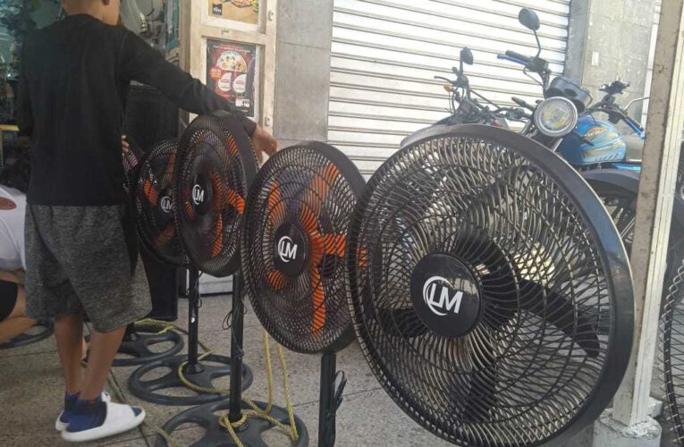 El calor obliga a comprar más ventiladores