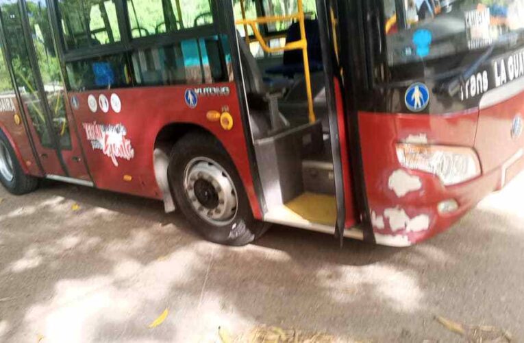 A 50 estudiantes de Oritapo Terán les asignó un bus escolar