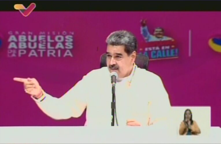 Presidente Maduro ordena acabar con el maltrato a abuelos en los hospitales