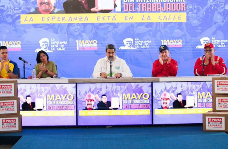 Maduro: El ingreso mínimo integral será de $130 indexados