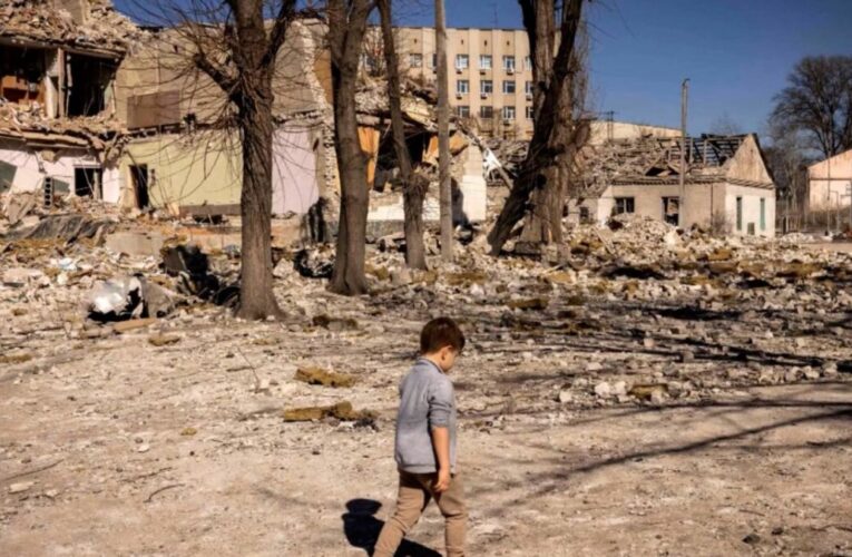 555 niños ucranianos han muerto por ataques rusos