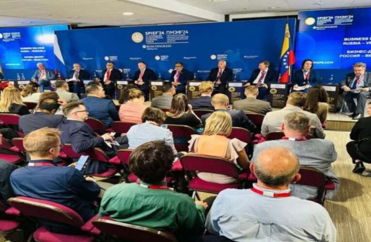 Delegación venezolana participa en Foro Económico de San Petersburgo