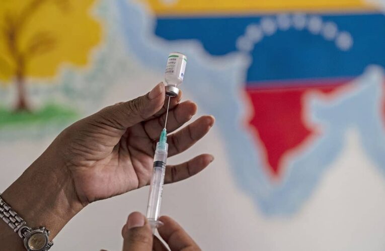 Impagables las vacunas en los centros de salud privados