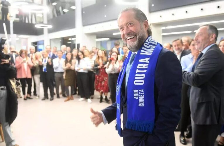 Juan Carlos Escotet es el nuevo presidente del Deportivo La Coruña