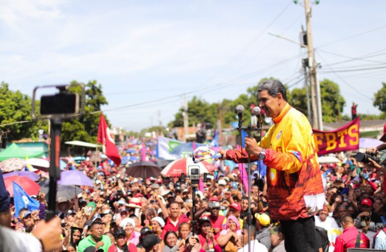 Maduro: A Venezuela le esperan tiempos de prosperidad