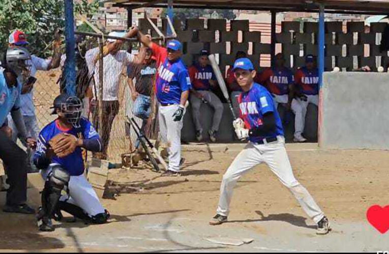 Softbol Copa Victoria Institucional en etapa cumbre