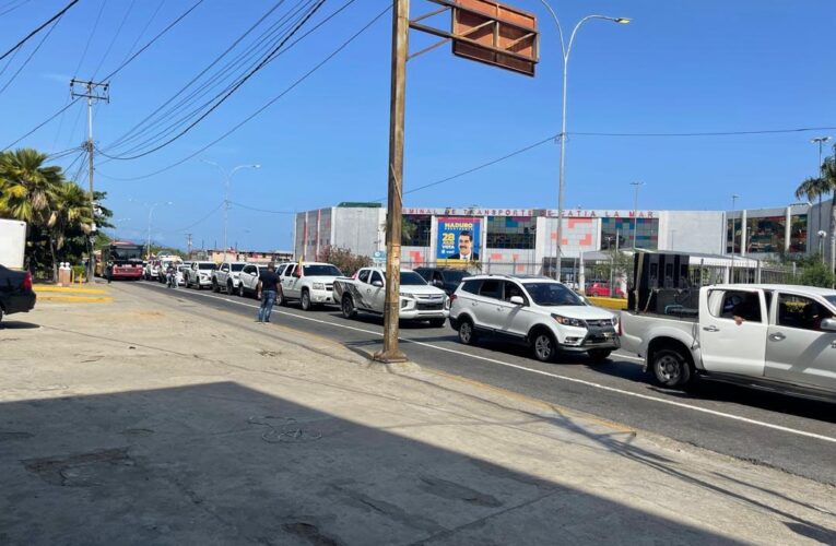 Marchan por la paz en La Guaira