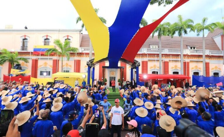 Presidente Maduro realiza encuentro con productores y pescadores