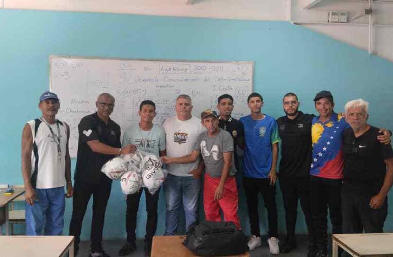 Dictan taller de fútbol federativo en Naiguatá