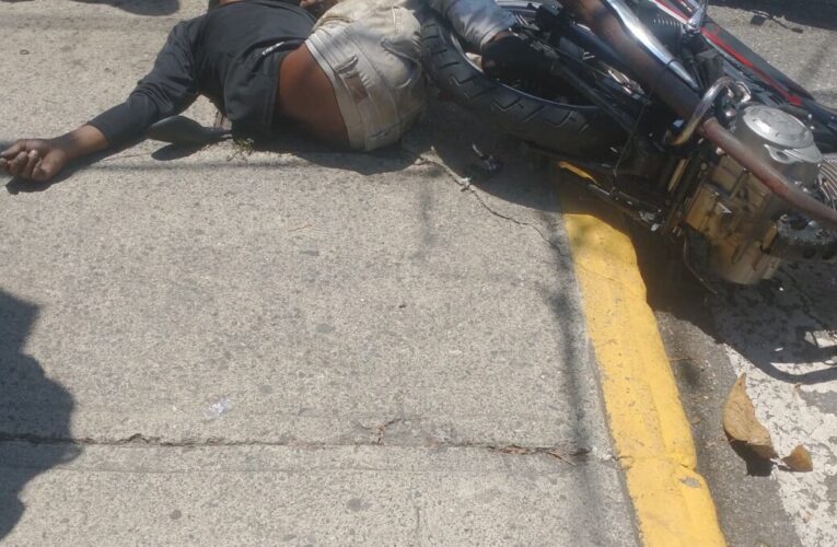 Joven motorizado muere atropellado en avenida La Playa