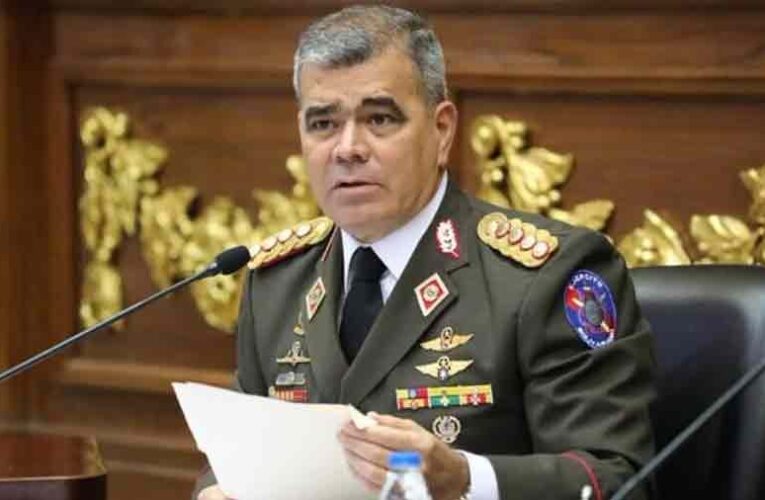 Padrino López advierte sobre riesgo de guerra cibernética en el país