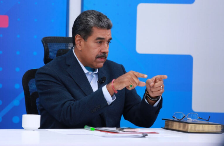 Maduro: Venezuela está ganando la paz por medio de su Constitución