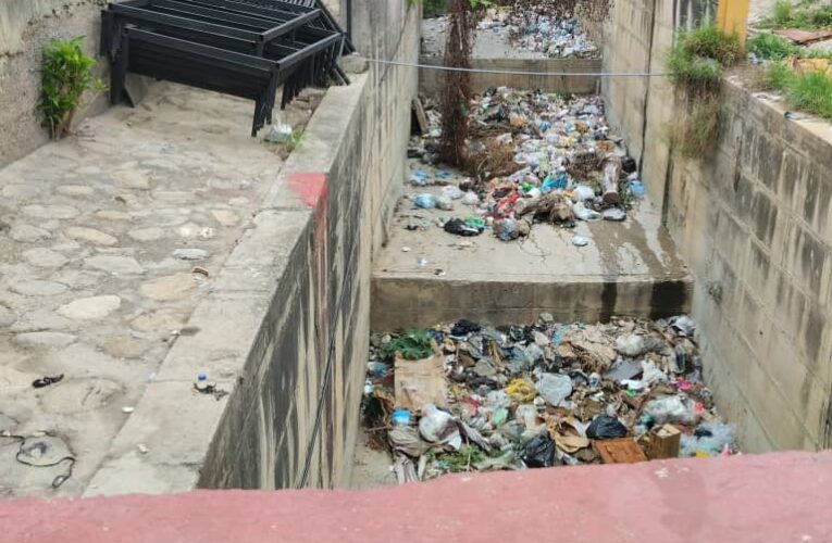 Piden limpieza de la quebrada de Cariaco