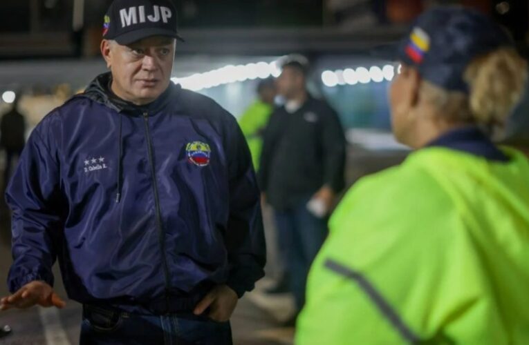 Ministro Cabello inicia lucha contra los «piques» ilegales