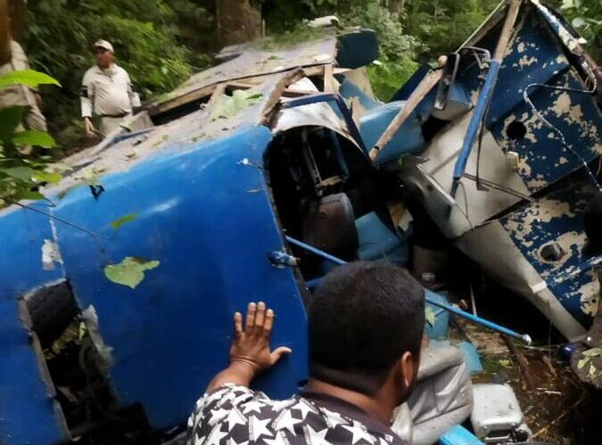 5 muertos por vuelco de autobús donde viajaba un equipo de fútbol en Monagas