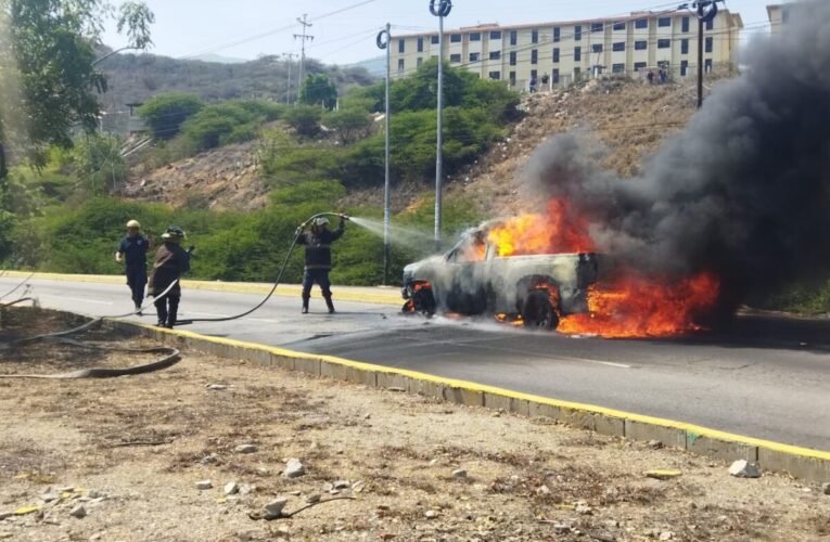 Ardió una Silverado en La Armada