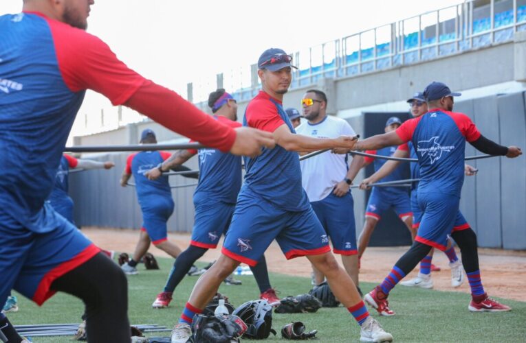 Tiburones suman nueve días de pretemporada en Macuto