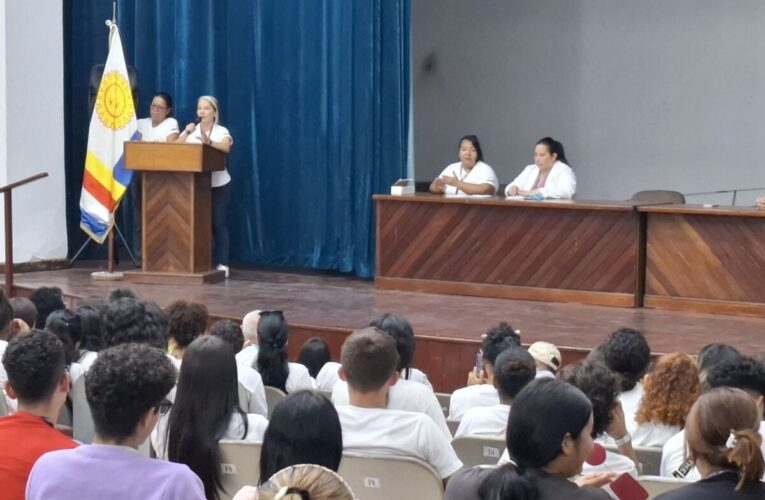 157 aspirantes inician propedéutico en la Universidad de la Salud