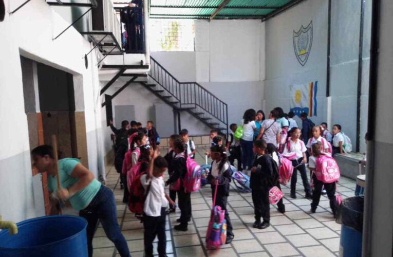 El Mariscal Sucre espera a sus muchachos de secundaria