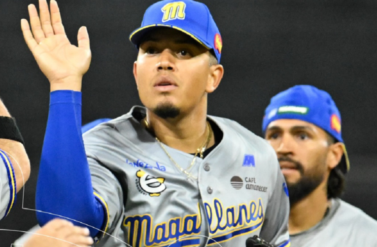 Magallanes le propinó nueve arepas a nuestros campeones en el juego inaugural