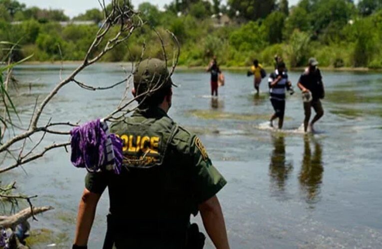 Padre e hija venezolanos se ahogan al cruzar el río hacia EEUU