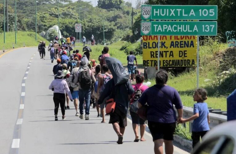 Migrantes venezolanos con cita de asilo en México temen ser deportados