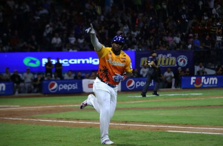 Yasiel Puig anuncia su retiro temporal de los Tiburones de La Guaira