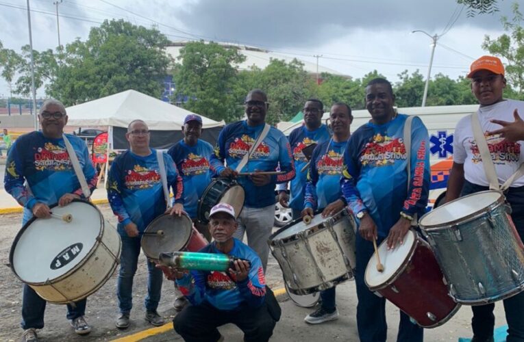 Dinamita Samba Show recibió galardón de la Gobernación