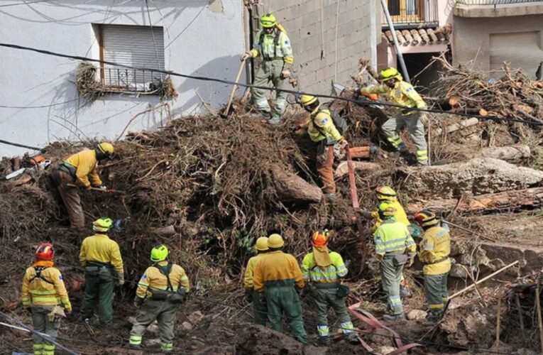 Continúa la búsqueda de víctimas por inundaciones en España